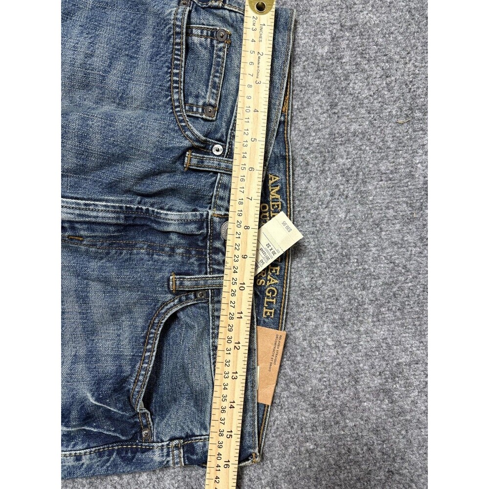 American Eagle Outfitters Jeans Mens 30x32 Blue Relaxed Straight 542 Denim - Picture 3 of 7